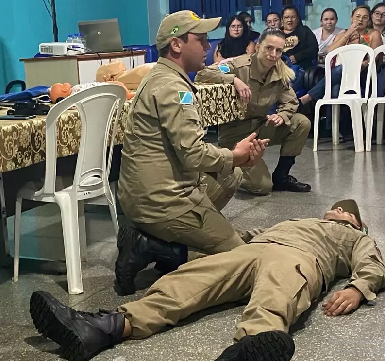 Prefeitura de Amambai e Corpo de Bombeiros realiza capacitação de primeiros socorros para profissionais da Educação Infantil Prefeitura de Amambai e Corpo de Bombeiros realiza capacitação de primeiros socorros para profissionais da Educação Infantil