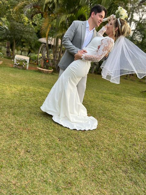 Ponta Porã: Na comemoração de seu aniversário, Bia Bordão renova votos de casamento com o amado Anderson Bordão