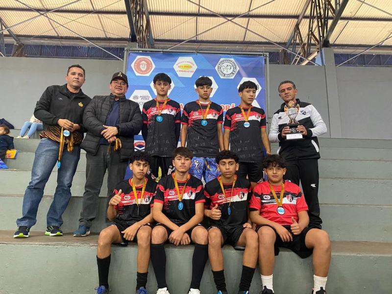 Na 1ª Copa Ponta Porã de futsal a Escolinha Titãs fechou com grandes conquistas Na 1ª Copa Ponta Porã de futsal a Escolinha Titãs fechou com grandes conquistas