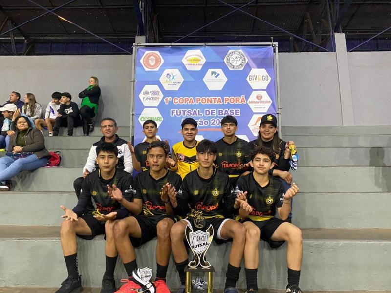 Na 1ª Copa Ponta Porã de futsal a Escolinha Titãs fechou com grandes conquistas Na 1ª Copa Ponta Porã de futsal a Escolinha Titãs fechou com grandes conquistas