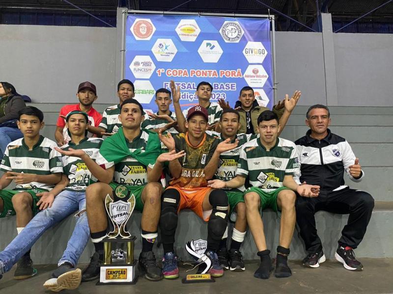 Na 1ª Copa Ponta Porã de futsal a Escolinha Titãs fechou com grandes conquistas Na 1ª Copa Ponta Porã de futsal a Escolinha Titãs fechou com grandes conquistas