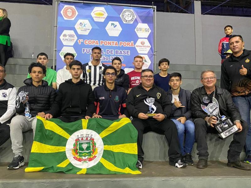 Na 1ª Copa Ponta Porã de futsal a Escolinha Titãs fechou com grandes conquistas Na 1ª Copa Ponta Porã de futsal a Escolinha Titãs fechou com grandes conquistas