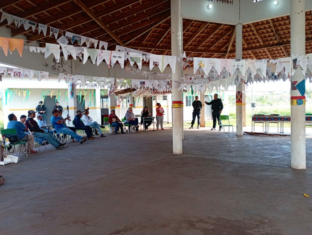 Equipes da Patrulha Rural e Hórus promovem reunião sobre segurança pública na Aldeia Pirakua em AntônioJoão