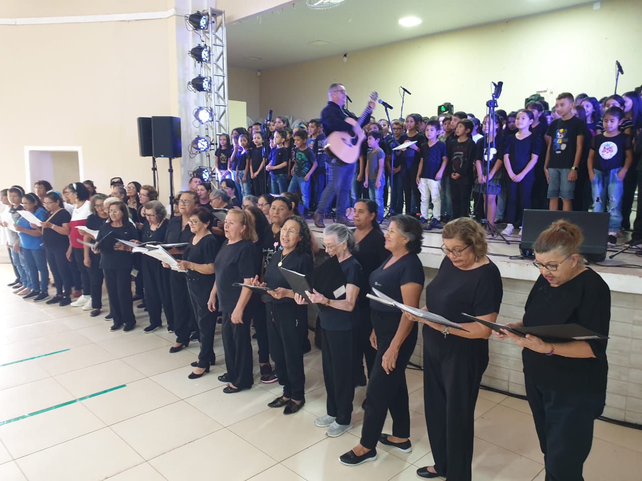 “Agita Melhor Idade” trouxe alegria e música na tarde de terça-feira em Ponta Porã “Agita Melhor Idade” trouxe alegria e música na tarde de terça-feira em Ponta Porã
