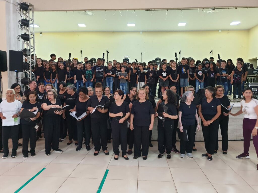 “Agita Melhor Idade” trouxe alegria e música na tarde de terça-feira em Ponta Porã “Agita Melhor Idade” trouxe alegria e música na tarde de terça-feira em Ponta Porã