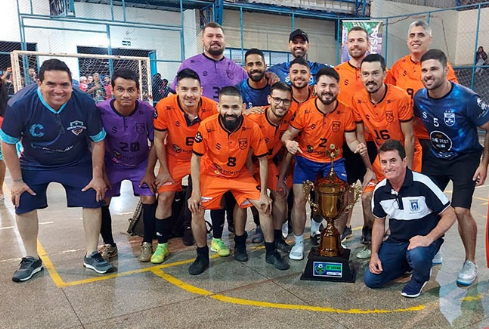 Finais emocionantes da Copa Cidade de futsal agitam torcidas e coroam campeões Finais emocionantes da Copa Cidade de futsal agitam torcidas e coroam campeões