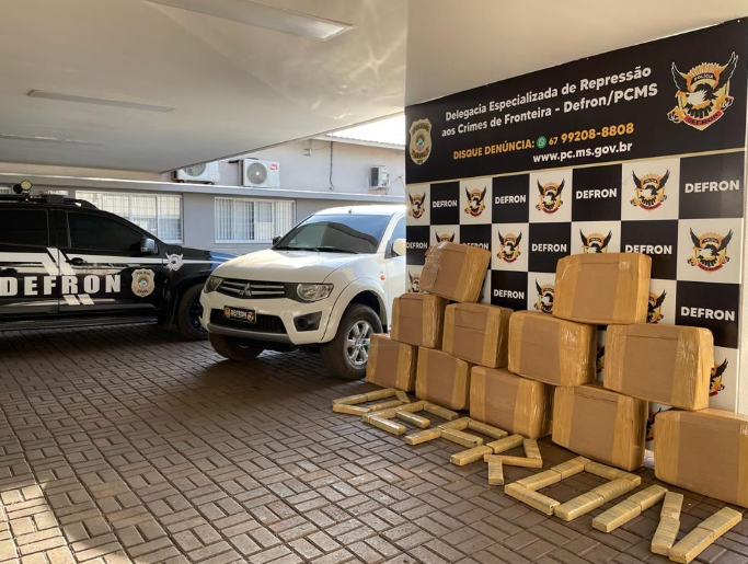 PC por intermédio da DEFRON, no âmbito da Operação Hórus, apreendeu 395 quilos de maconha PC por intermédio da DEFRON, no âmbito da Operação Hórus, apreendeu 395 quilos de maconha