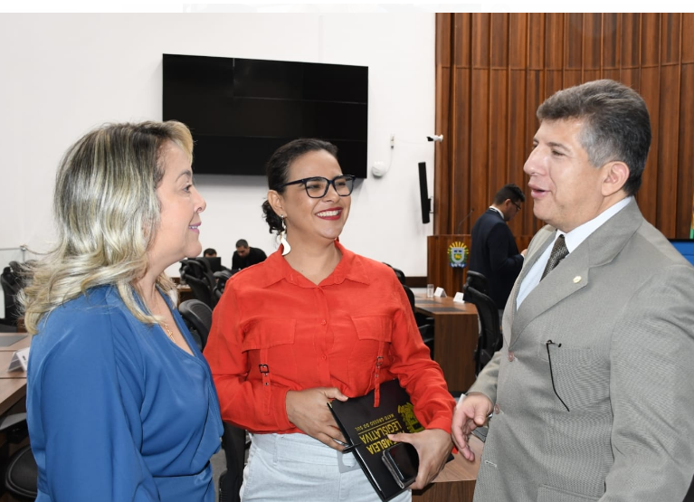 Projeto de Lia Nogueira incentiva contração de mulheres em situação de violência doméstica Projeto de Lia Nogueira incentiva contração de mulheres em situação de violência doméstica