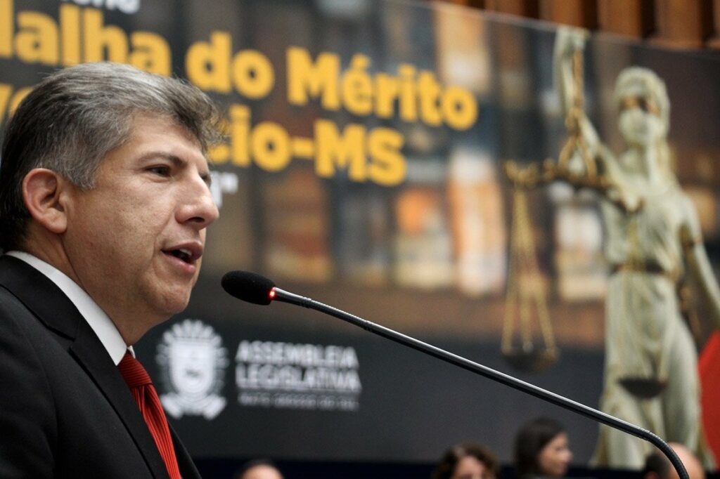 Dia do Advogado: ALEMS homenageia profissionais fundamentais na democracia Dia do Advogado: ALEMS homenageia profissionais fundamentais na democracia