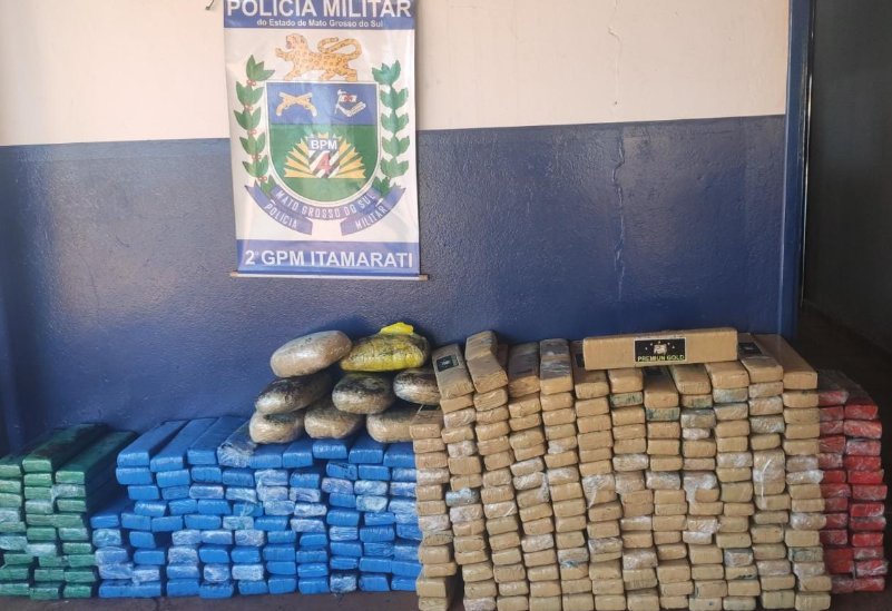 Itamarati: PM apreende mais de 300 kg de maconha e recupera veículo roubado no MT