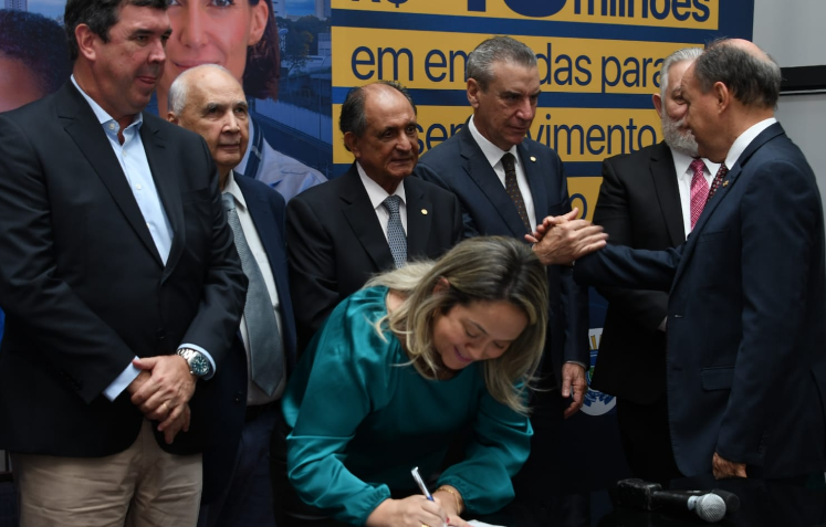 Saúde do interior será contemplada com emenda parlamentar de Lia Nogueira Saúde do interior será contemplada com emenda parlamentar de Lia Nogueira