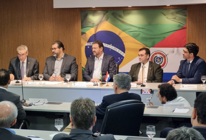 Na Fiems, Paulo Corrêa reforça a integração e as potencialidades de MS à comitiva paraguaia Na Fiems, Paulo Corrêa reforça a integração e as potencialidades de MS à comitiva paraguaia