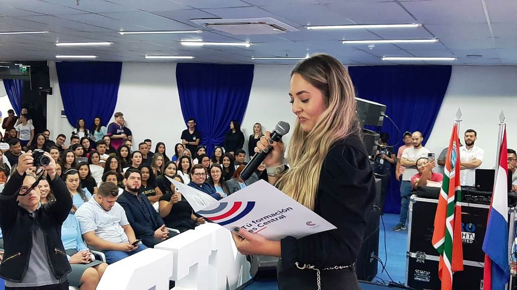 Iniciaron actividades académicas del 2° semestre 2023 en la UCP Iniciaron actividades académicas del 2° semestre 2023 en la UCP