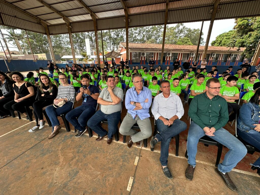Ponta Porã: Eduardo Campos participa de lançamento do projeto Recicla Verdinho Ponta Porã: Eduardo Campos participa de lançamento do projeto Recicla Verdinho