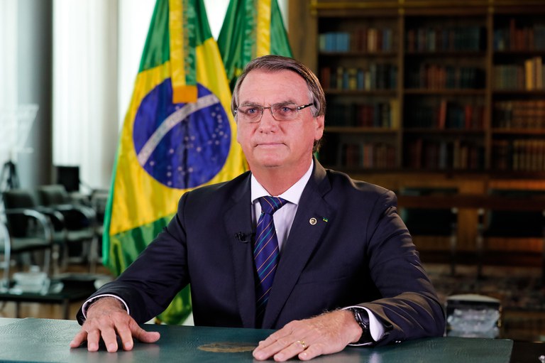 Por unanimidade, TSE rejeita recurso da defesa e mantém inelegibilidade de Bolsonaro