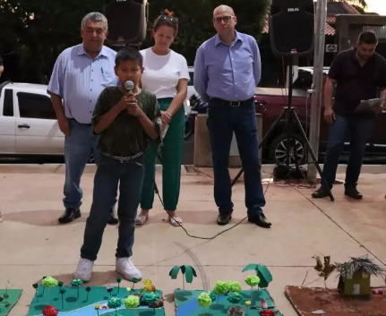 Evento na Praça São José marca Dia da Árvore em Amambai