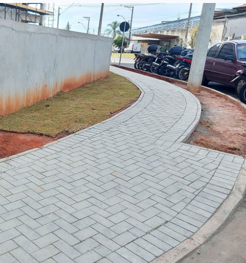 Vereadora Cida Farias propõe criação de calçadas ecológicas em Amambai Vereadora Cida Farias propõe criação de calçadas ecológicas em Amambai