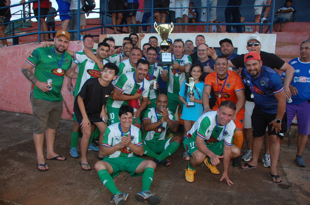 Ponta Porã: Sporting La Luz é o campeão da Copa dos 40 Ponta Porã: Sporting La Luz é o campeão da Copa dos 40