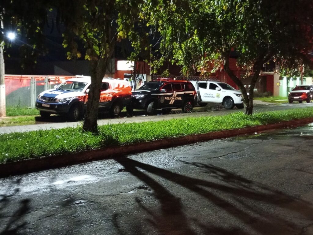 Homem encontra irmão morto ao chegar em residência em Ponta Porã Homem encontra irmão morto ao chegar em residência em Ponta Porã