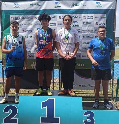 APEV participou do 24° Campeonato Paranaense Loterias Caixa de Atletismo Sub-16 em Cascavel APEV participou do 24° Campeonato Paranaense Loterias Caixa de Atletismo Sub-16 em Cascavel