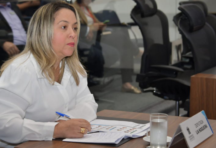 Sancionado PL de Lia Nogueira que dá segurança para mulheres durante exames médicos