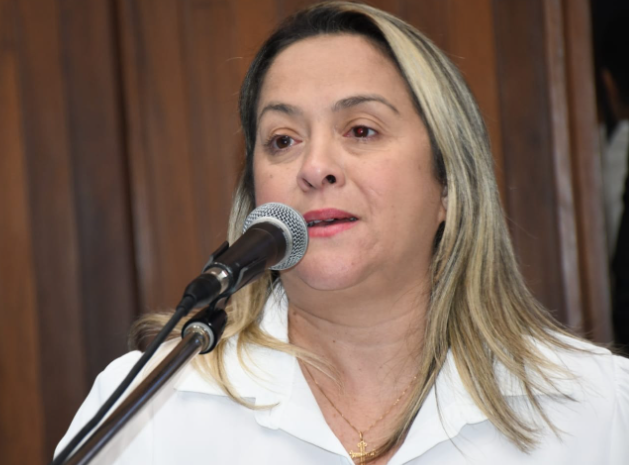 Sancionado PL de Lia Nogueira que dá segurança para mulheres durante exames médicos