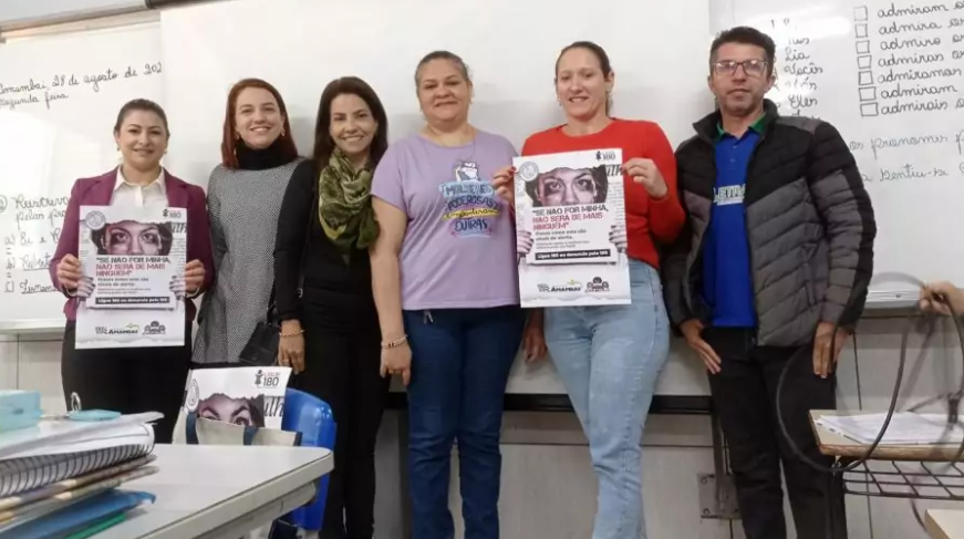 Coordenadoria de Políticas Públicas para as Mulheres promoveu atividades em alusão ao Agosto Lilás Coordenadoria de Políticas Públicas para as Mulheres promoveu atividades em alusão ao Agosto Lilás