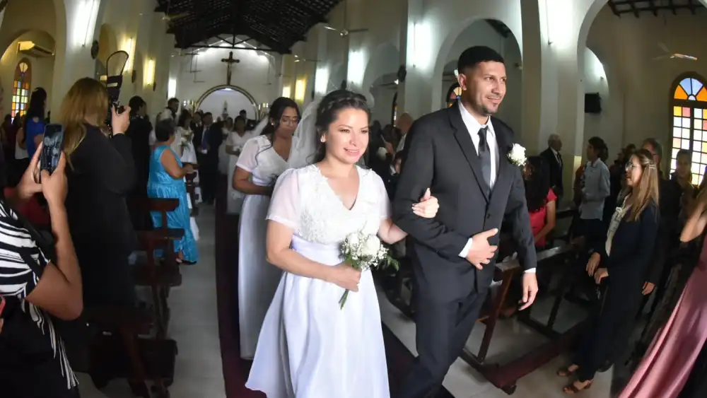 El “sí, acepto” de 38 parejas en boda comunitaria en Fernando de la Mora