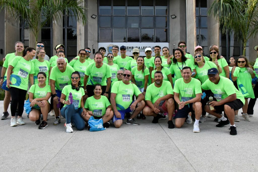 Corrida dos Poderes: Com clima agradável, evento reúne 2,5 mil pessoas Corrida dos Poderes: Com clima agradável, evento reúne 2,5 mil pessoas