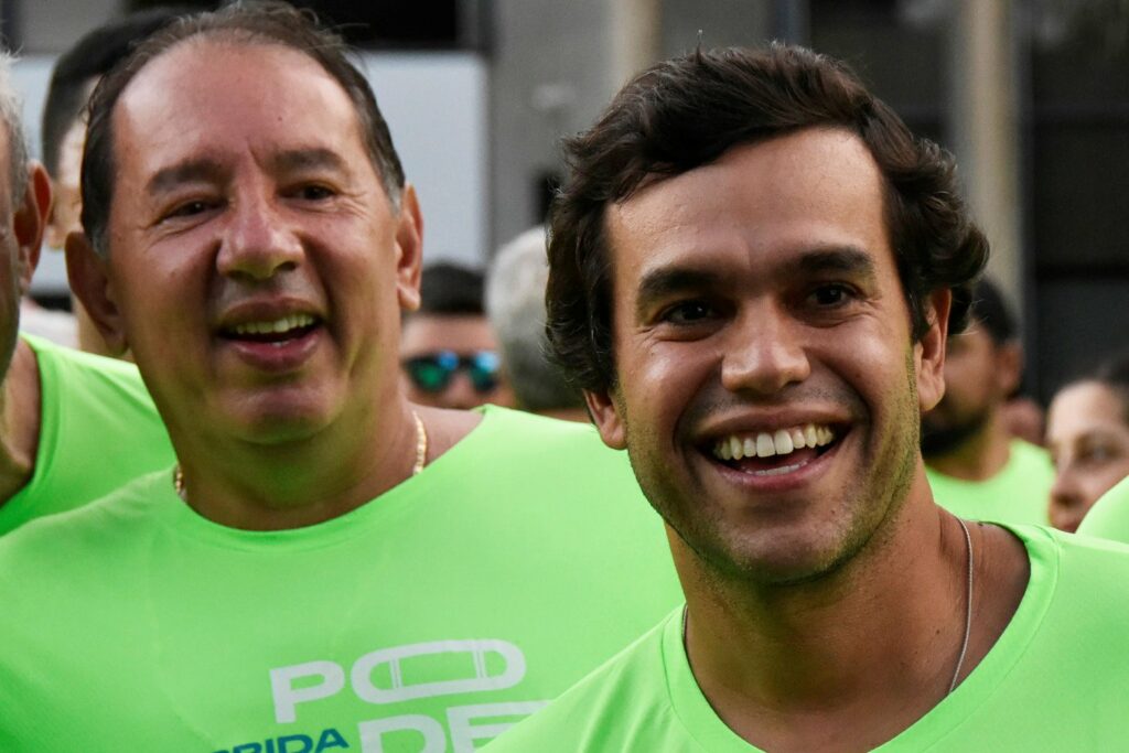 Corrida dos Poderes: Com clima agradável, evento reúne 2,5 mil pessoas Corrida dos Poderes: Com clima agradável, evento reúne 2,5 mil pessoas