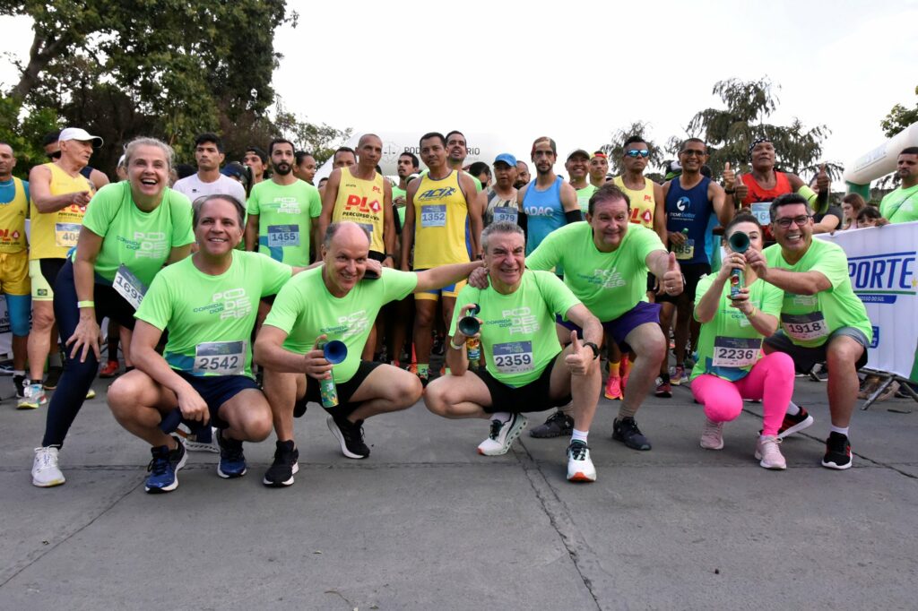 Corrida dos Poderes: Com clima agradável, evento reúne 2,5 mil pessoas Corrida dos Poderes: Com clima agradável, evento reúne 2,5 mil pessoas