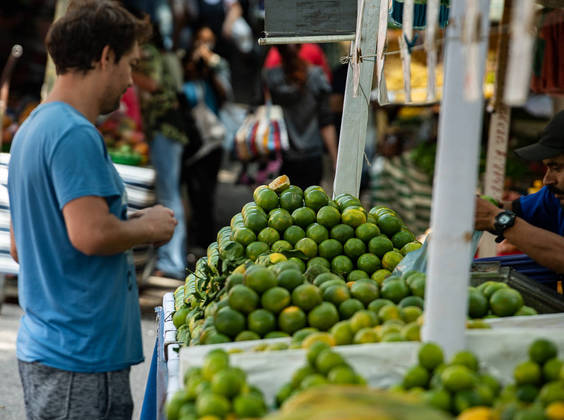 Preço dos alimentos já acumula a maior redução no ano desde 2017 Preço dos alimentos já acumula a maior redução no ano desde 2017