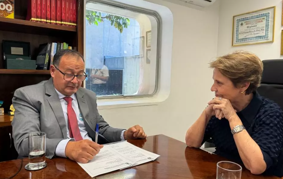 Prefeito Bandeira encerra agenda em Brasília com sensação de dever cumprido Prefeito Bandeira encerra agenda em Brasília com sensação de dever cumprido