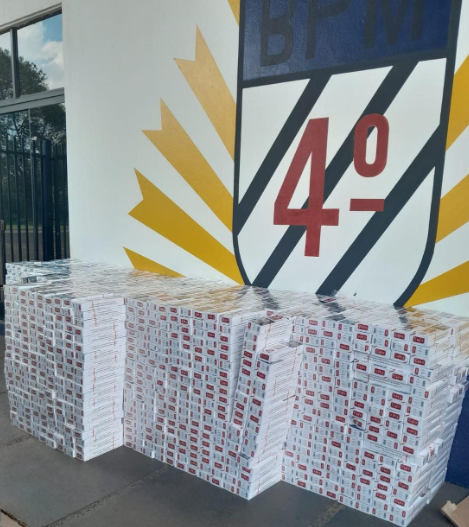 Ponta Porã: PM apreende GM/Cobalt com 2.350 pacotes de cigarros Ponta Porã: PM apreende GM/Cobalt com 2.350 pacotes de cigarros