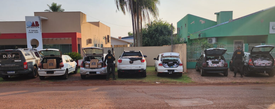 Ponta Porã: DOF intercepta comboio de contrabandistas de cigarros e recupera carro roubado Ponta Porã: DOF intercepta comboio de contrabandistas de cigarros e recupera carro roubado