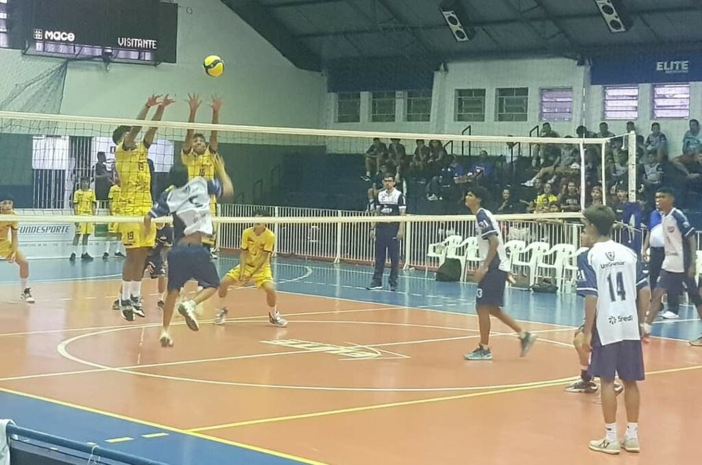 Estadual Sub 17 de Voleibol prossegue neste final de semana Estadual Sub 17 de Voleibol prossegue neste final de semana