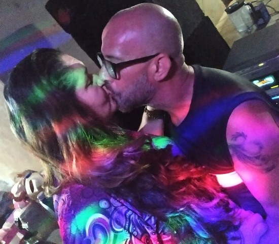 Saiba quem troca de idade hoje, 30/10/23, por Dora Nunes
