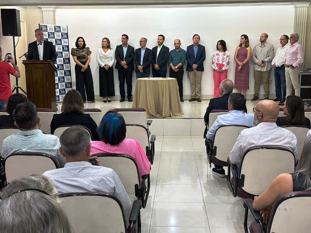 Ponta Porã: Nova diretoria da ACEPP toma posse e fala em união de todos Ponta Porã: Nova diretoria da ACEPP toma posse e fala em união de todos