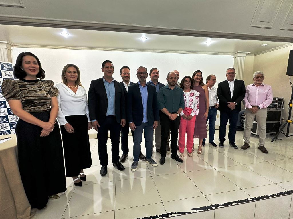 Ponta Porã: Nova diretoria da ACEPP toma posse e fala em união de todos Ponta Porã: Nova diretoria da ACEPP toma posse e fala em união de todos