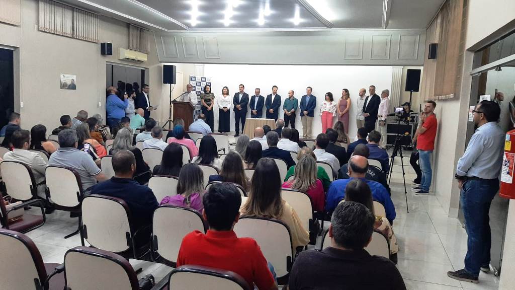 Ponta Porã: Nova diretoria da ACEPP toma posse e fala em união de todos Ponta Porã: Nova diretoria da ACEPP toma posse e fala em união de todos