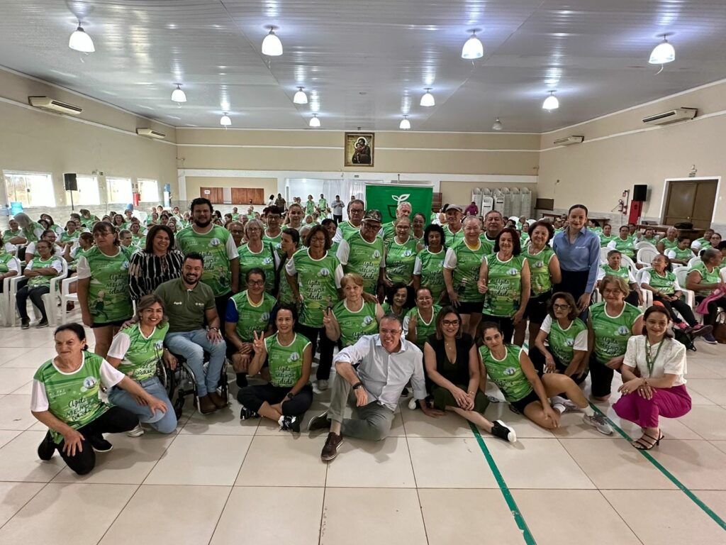 Eduardo Campos inicia semana percorrendo obras em andamento em Ponta Porã