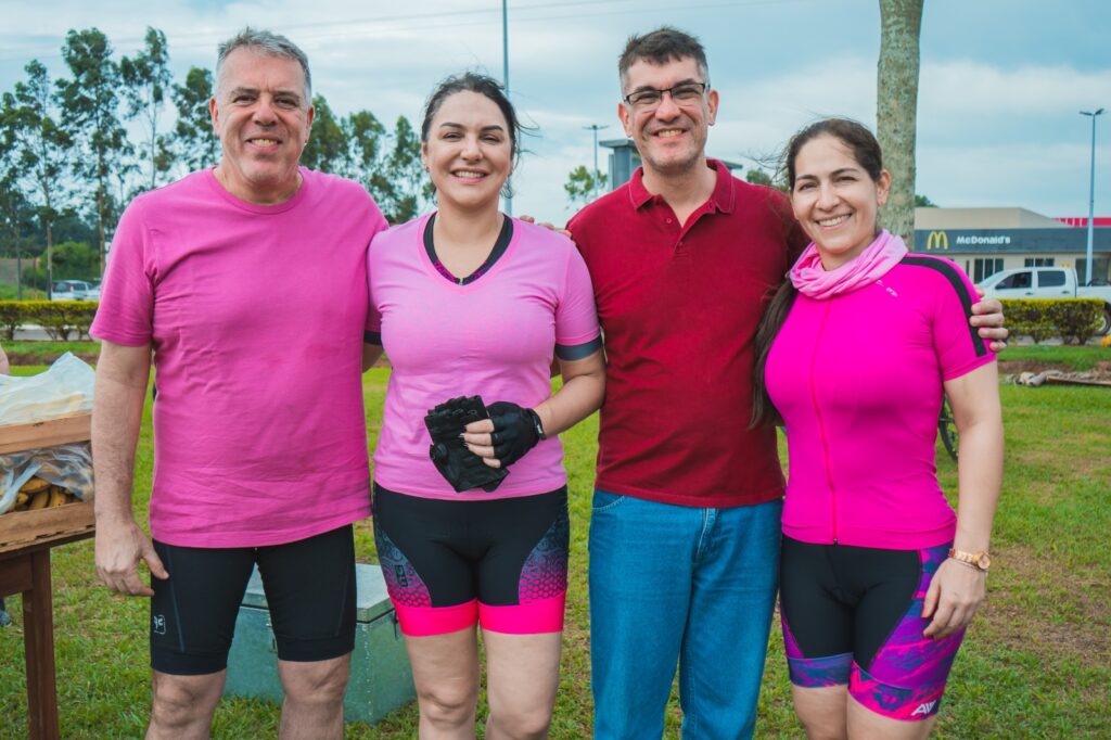Bicicletada fecha Outubro Rosa; ações preventivas continuam durante o ano em Ponta Porã Bicicletada fecha Outubro Rosa; ações preventivas continuam durante o ano em Ponta Porã