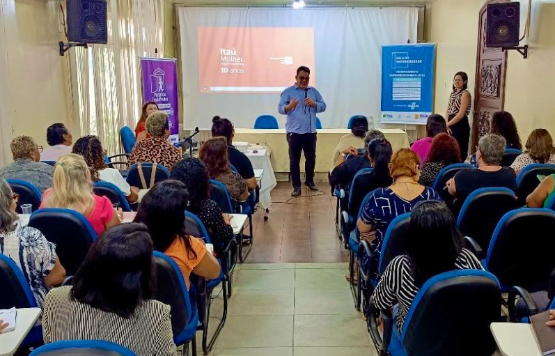 Vereadora Cida Farias propõe criação da sala da "Mulher Empreendedora" Vereadora Cida Farias propõe criação da sala da "Mulher Empreendedora"