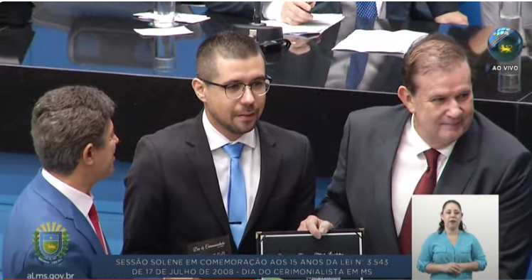 Cerimonialistas são homenageados em noite solene na Assembleia Legislativa Cerimonialistas são homenageados em noite solene na Assembleia Legislativa