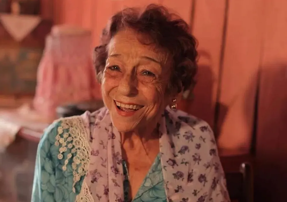 Em homenagem a mãe, filho de Delinha faz rifa para construir Associação Cultural Velha Casinha