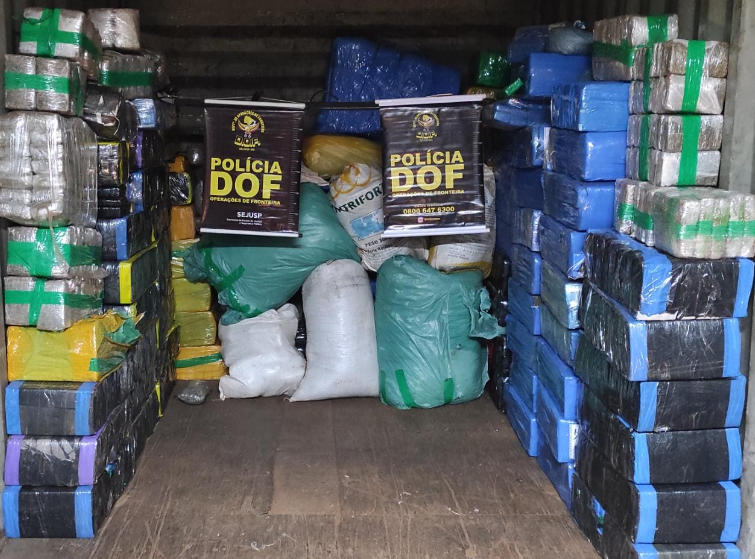 DOF apreende mais de 2,2 toneladas de drogas, recupera veículos e recaptura foragido DOF apreende mais de 2,2 toneladas de drogas, recupera veículos e recaptura foragido