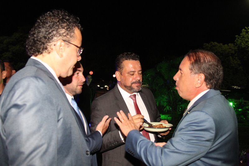 Numa festa pantaneira, ALEMS homenageia 81 pessoas que ajudam MS a crescer Numa festa pantaneira, ALEMS homenageia 81 pessoas que ajudam MS a crescer