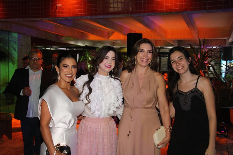 Numa festa pantaneira, ALEMS homenageia 81 pessoas que ajudam MS a crescer Numa festa pantaneira, ALEMS homenageia 81 pessoas que ajudam MS a crescer