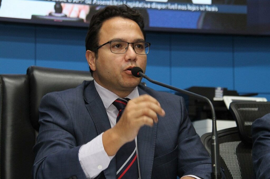Audiência: Contribuições serão incluídas em projeto para reduzir fila do SUS Audiência: Contribuições serão incluídas em projeto para reduzir fila do SUS