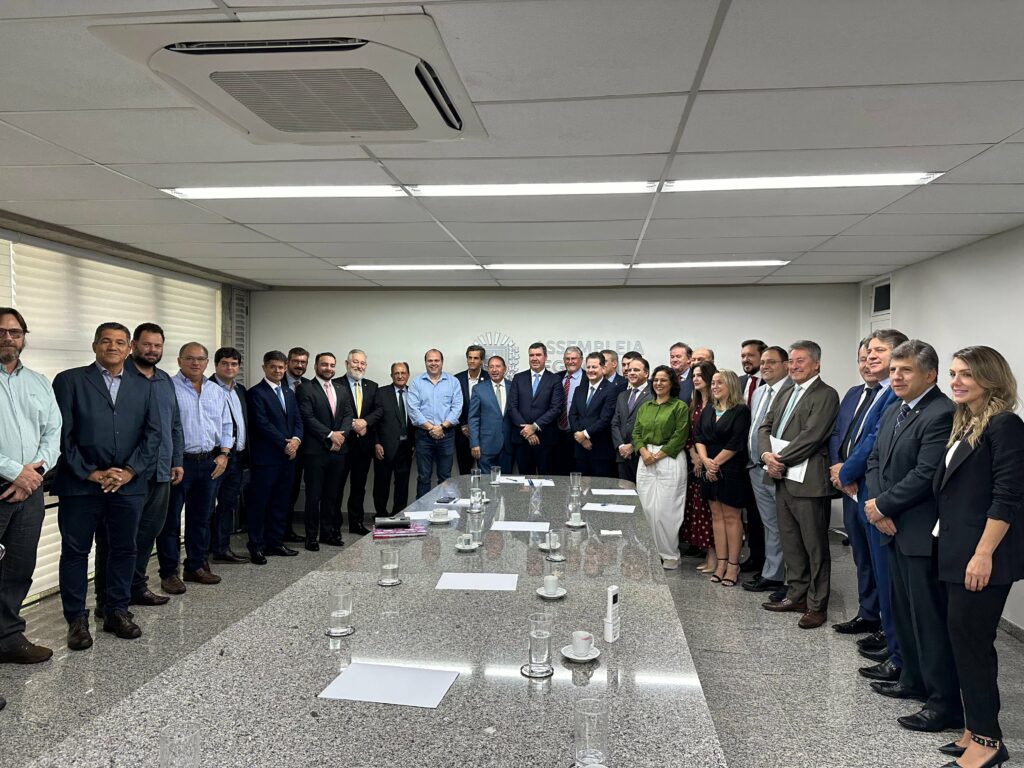 Projeto da Lei Ambiental do Pantanal proíbe lavoura, confinamento bovino e instalação Projeto da Lei Ambiental do Pantanal proíbe lavoura, confinamento bovino e instalação